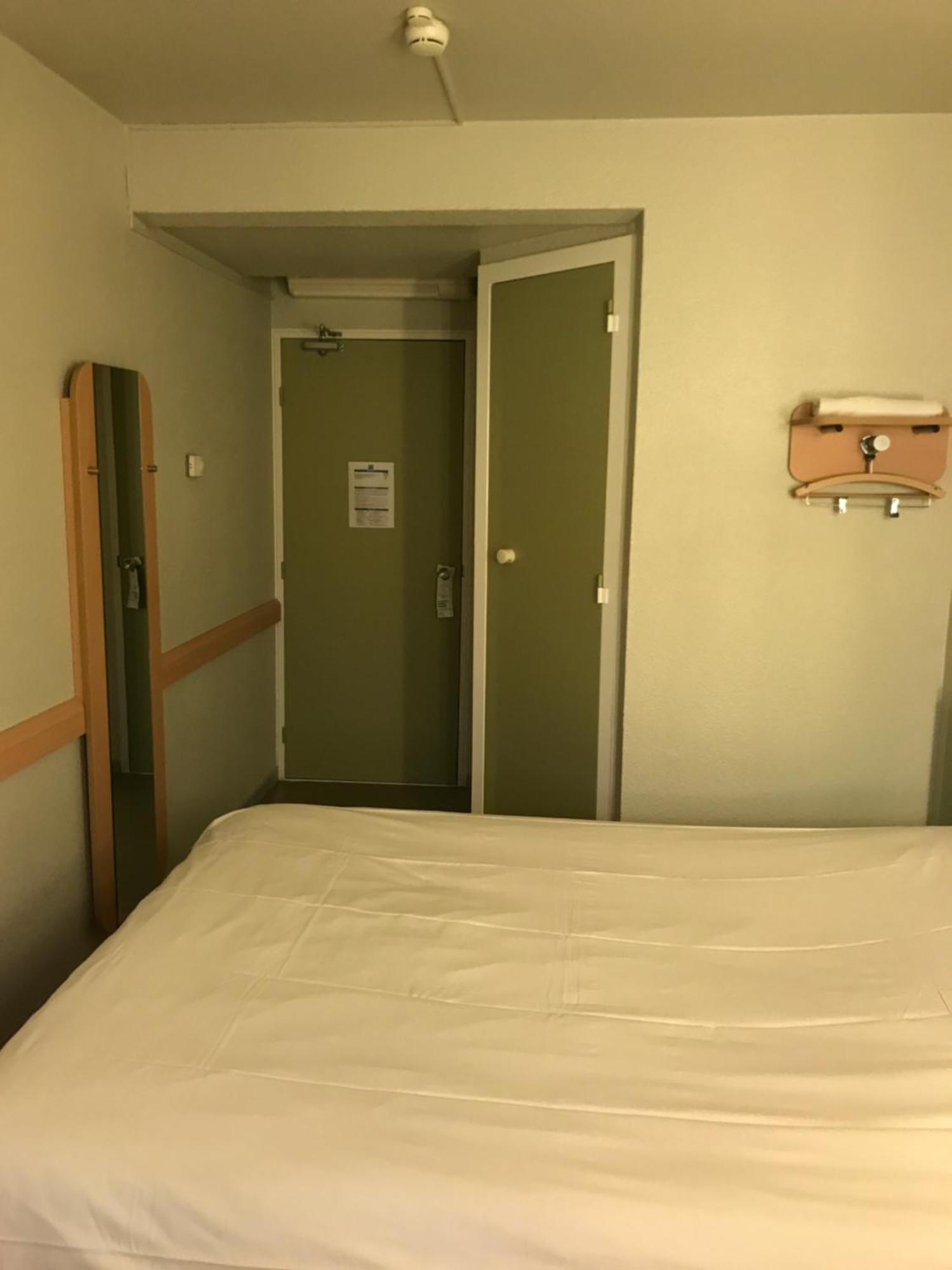 Ibis Budget L'Isle Adam Exterior photo