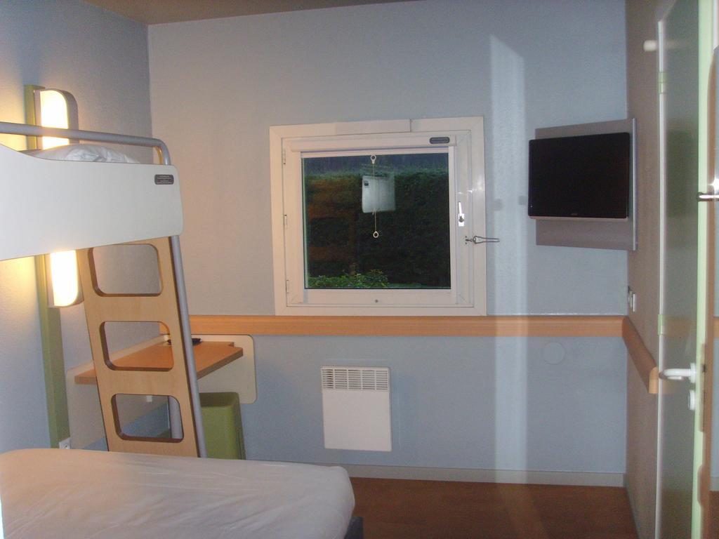 Ibis Budget L'Isle Adam Room photo